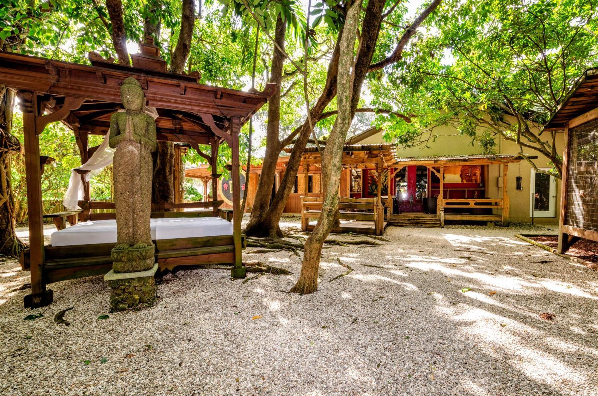 Exclusive Lake Tiny House In Beautiful Japanese Garden Homestead Bagian luar foto